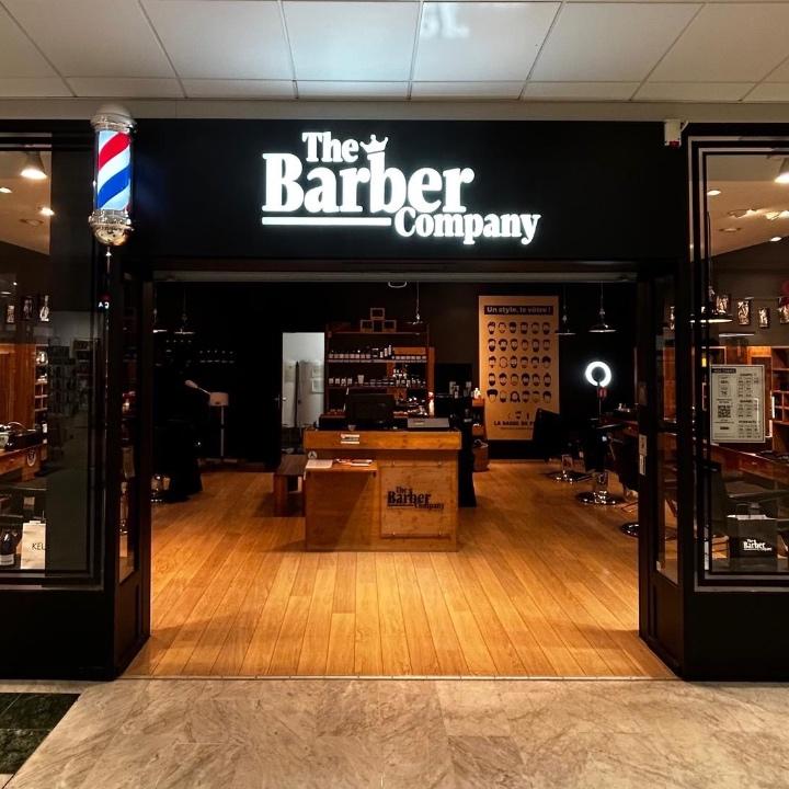 Vitrine The Barber Company